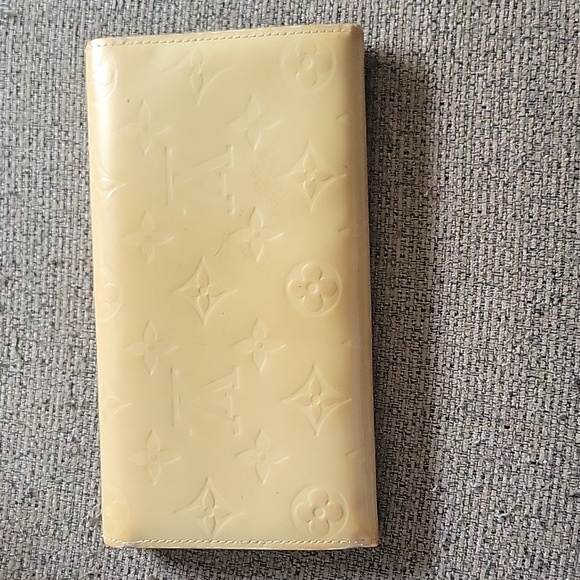 Louis Vuitton Vernis Cream wallet - Picture 4 of 14
